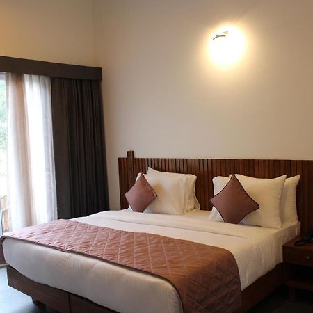Mango Leaf Lake Resort Malkhed Εξωτερικό φωτογραφία