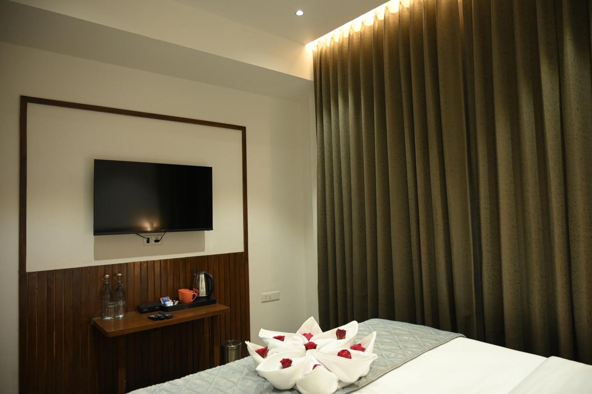 Mango Leaf Lake Resort Malkhed Εξωτερικό φωτογραφία