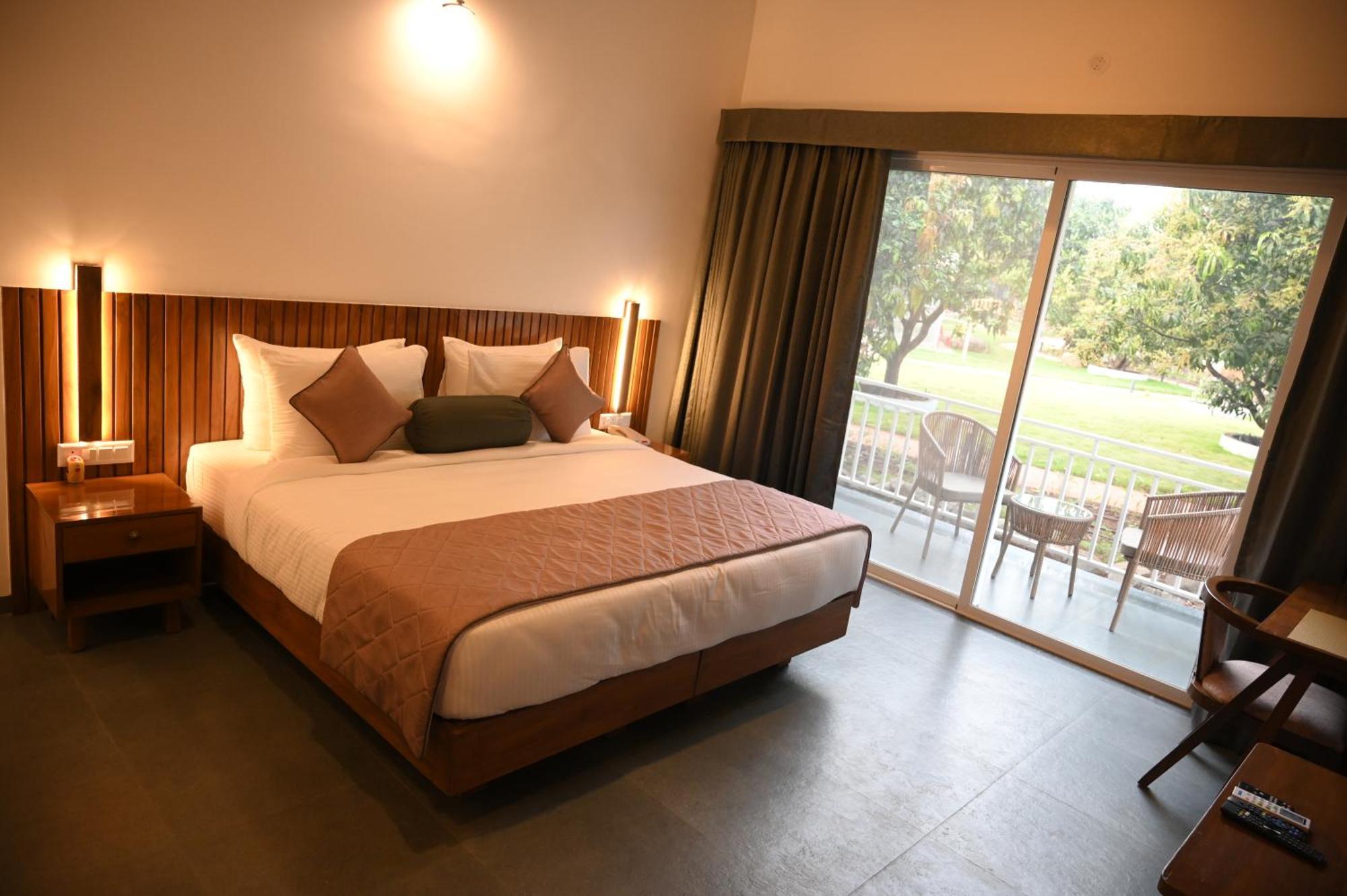 Mango Leaf Lake Resort Malkhed Εξωτερικό φωτογραφία